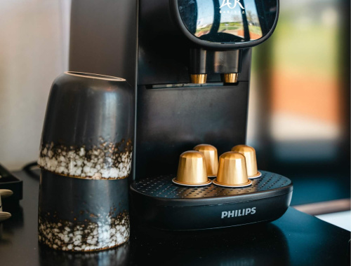 Comfort kamer havenzicht - koffie machine | Hotel Biesbosch