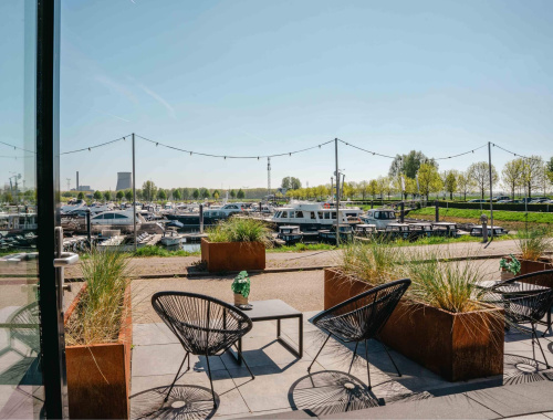 Standaard hotelkamer havenzicht | Hotel Biesbosch