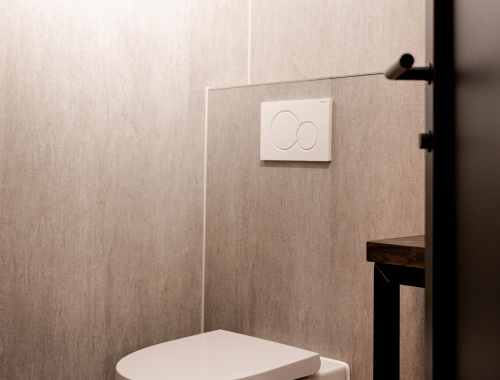 Toilet deluxe kamer | Hotel Biesbosch