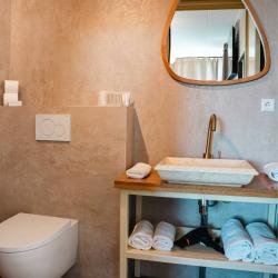luxe studio kamer | Badkamer | Hotel Biesbosch